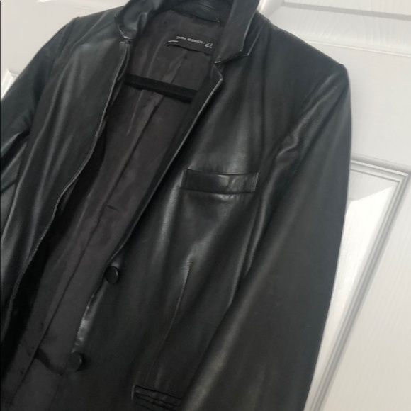 Worn once - Picture 2 of 3